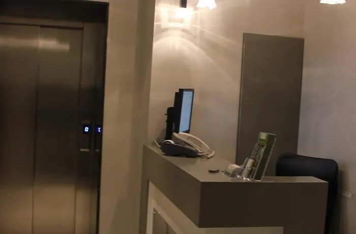 Hotel Gjika 4*