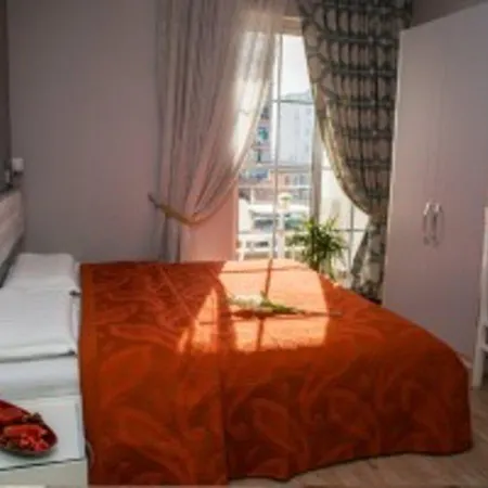 Center 4* Tirana