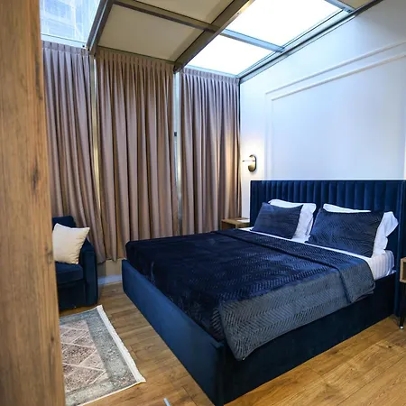 Center 4* Tirana