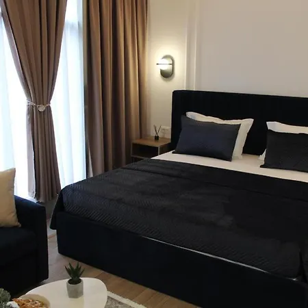 Center 4* Tirana