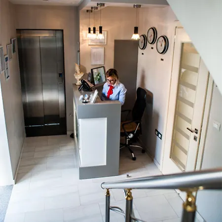Gjika ホテル