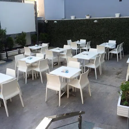 Center 4* Tirana