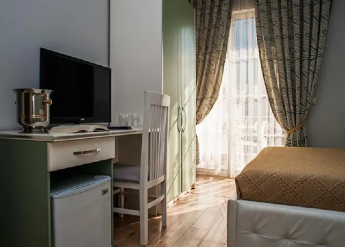 Hotel Gjika 4*